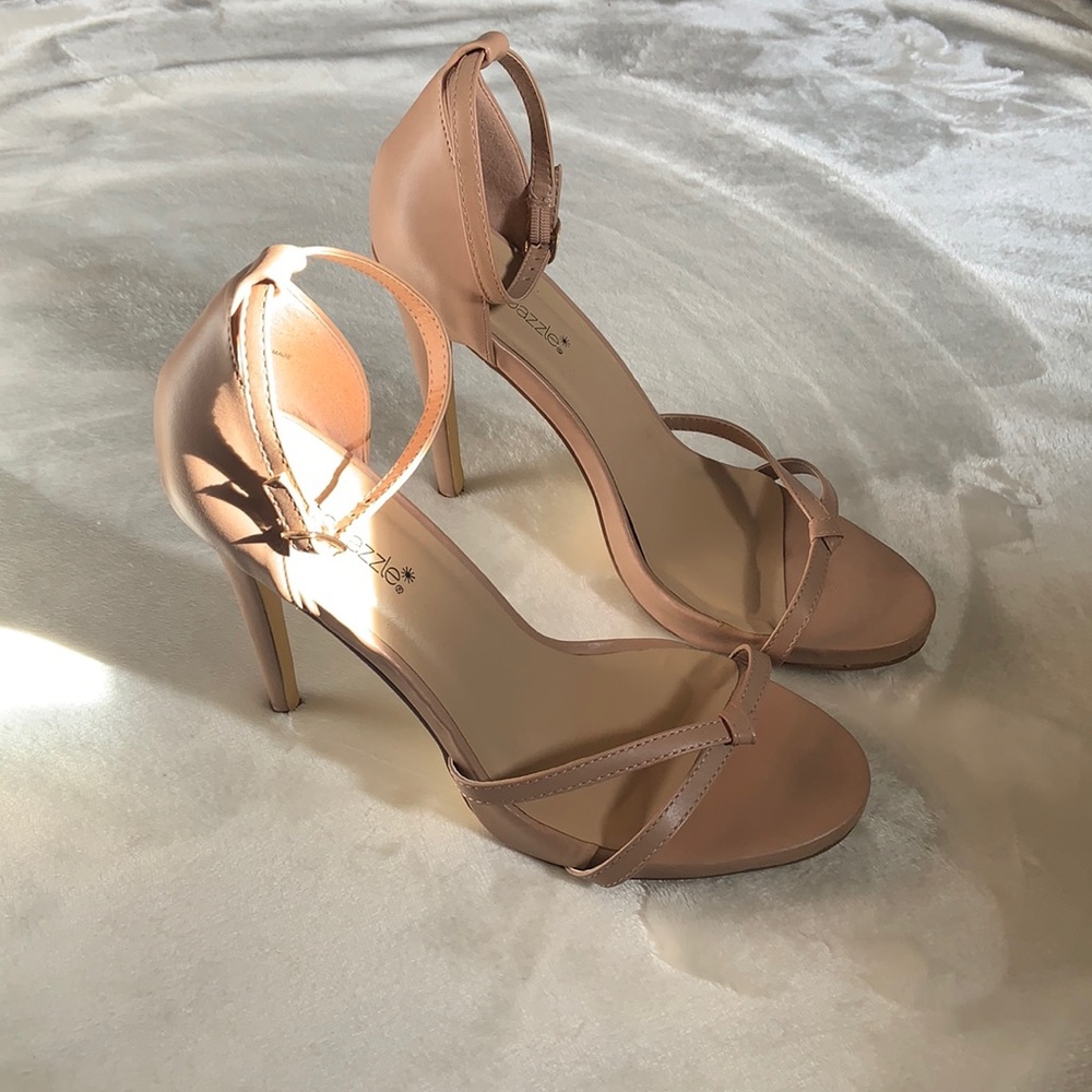 Shoedazzle ‘Stiletto-style’ Ankle Wrap Heels Size 10